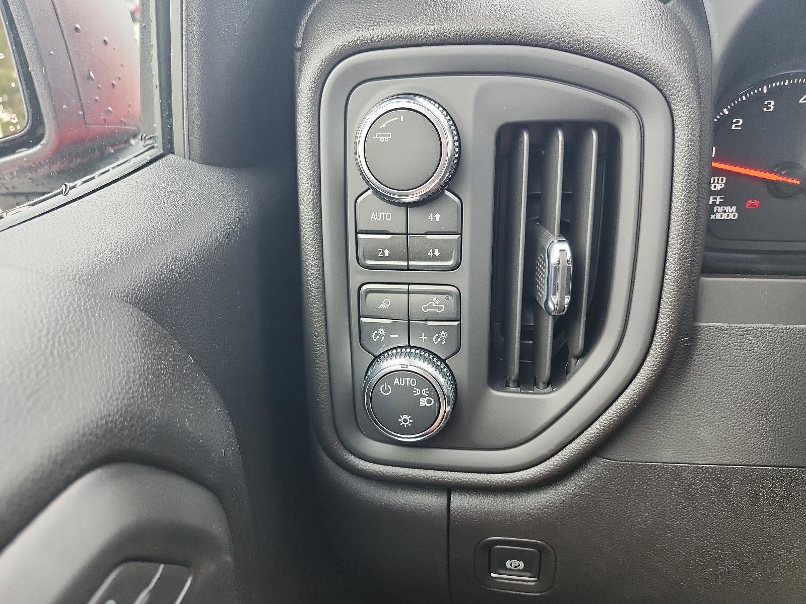 2026 GMC Sierra 1500 Crew Cab Short Box 4-Wheel Drive Pro