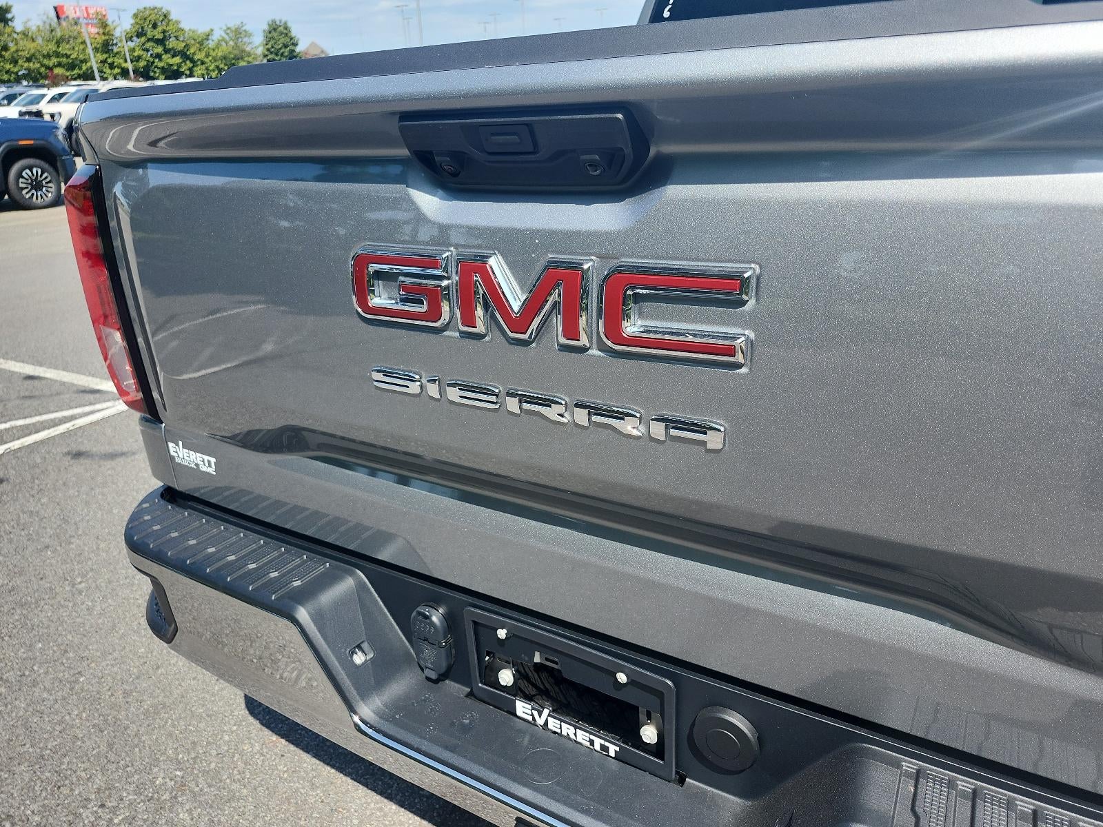 2026 GMC Sierra 1500 Crew Cab Short Box 4-Wheel Drive Pro