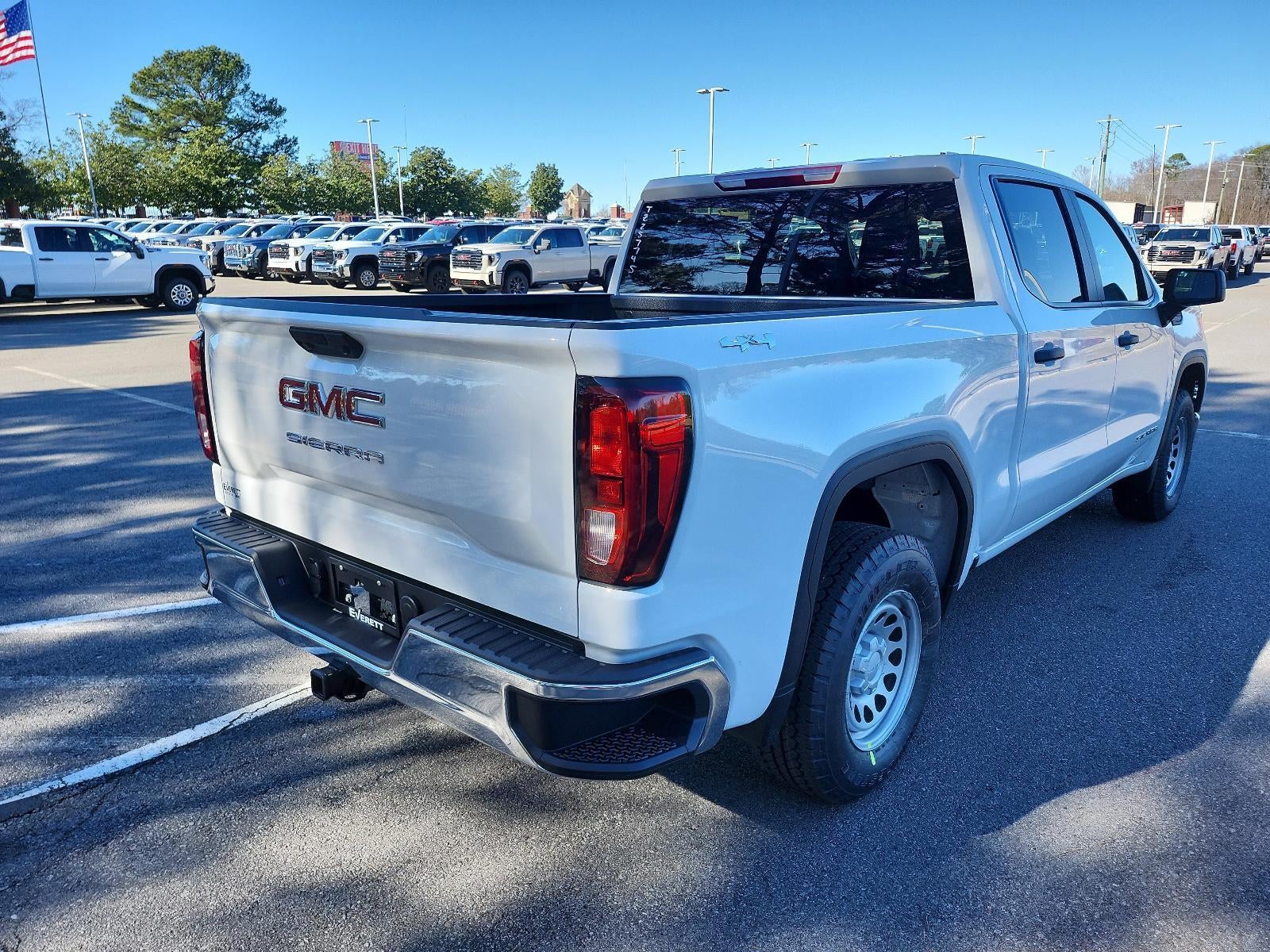 2026 GMC Sierra 1500 Crew Cab Short Box 4-Wheel Drive Pro