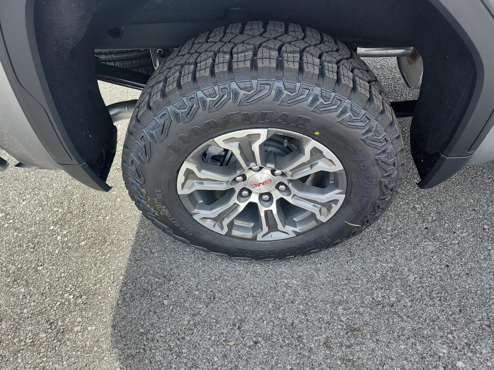 2026 GMC Sierra 1500 Crew Cab Short Box 4-Wheel Drive Pro