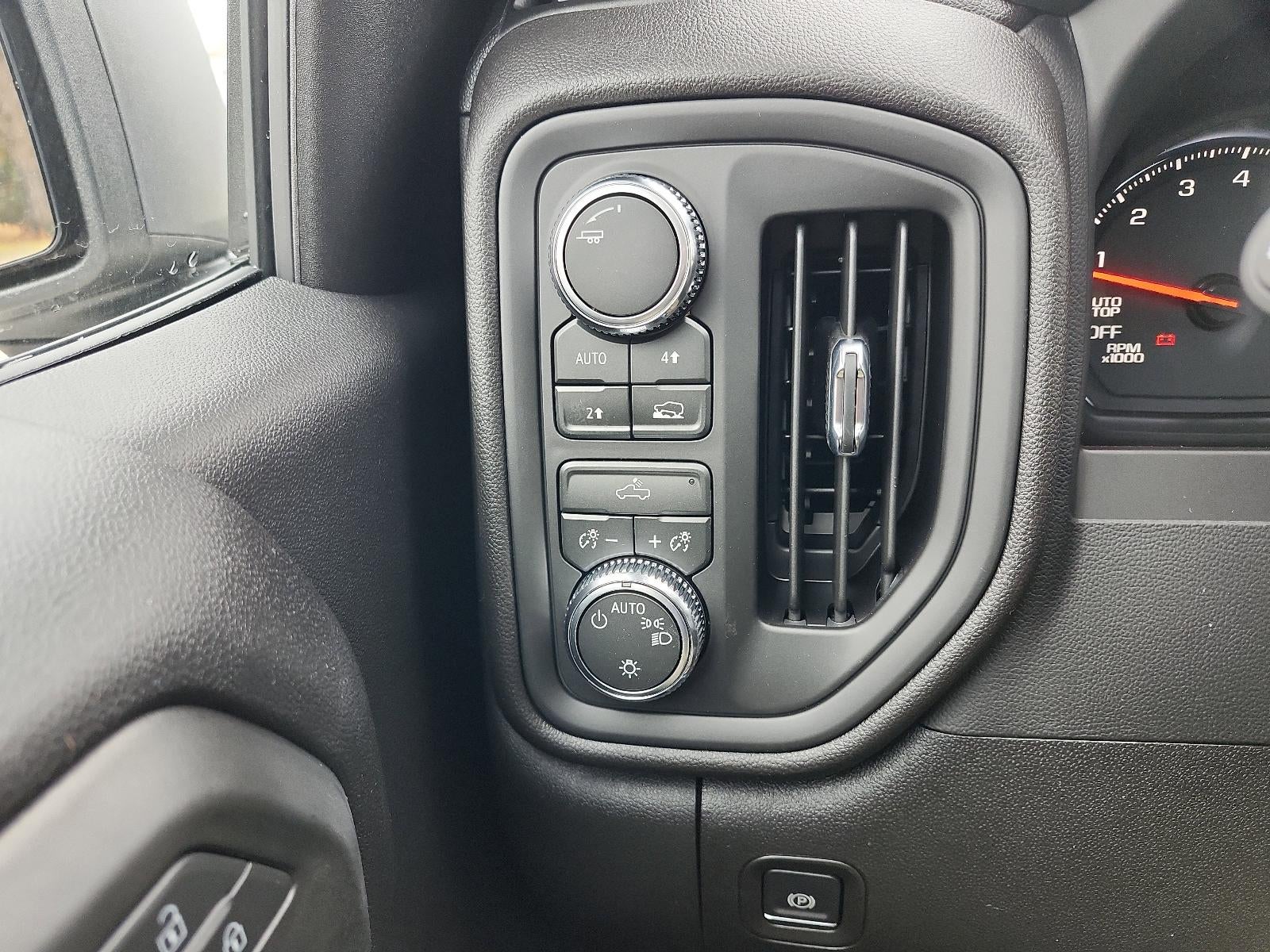 2026 GMC Sierra 1500 Crew Cab Short Box 4-Wheel Drive Pro