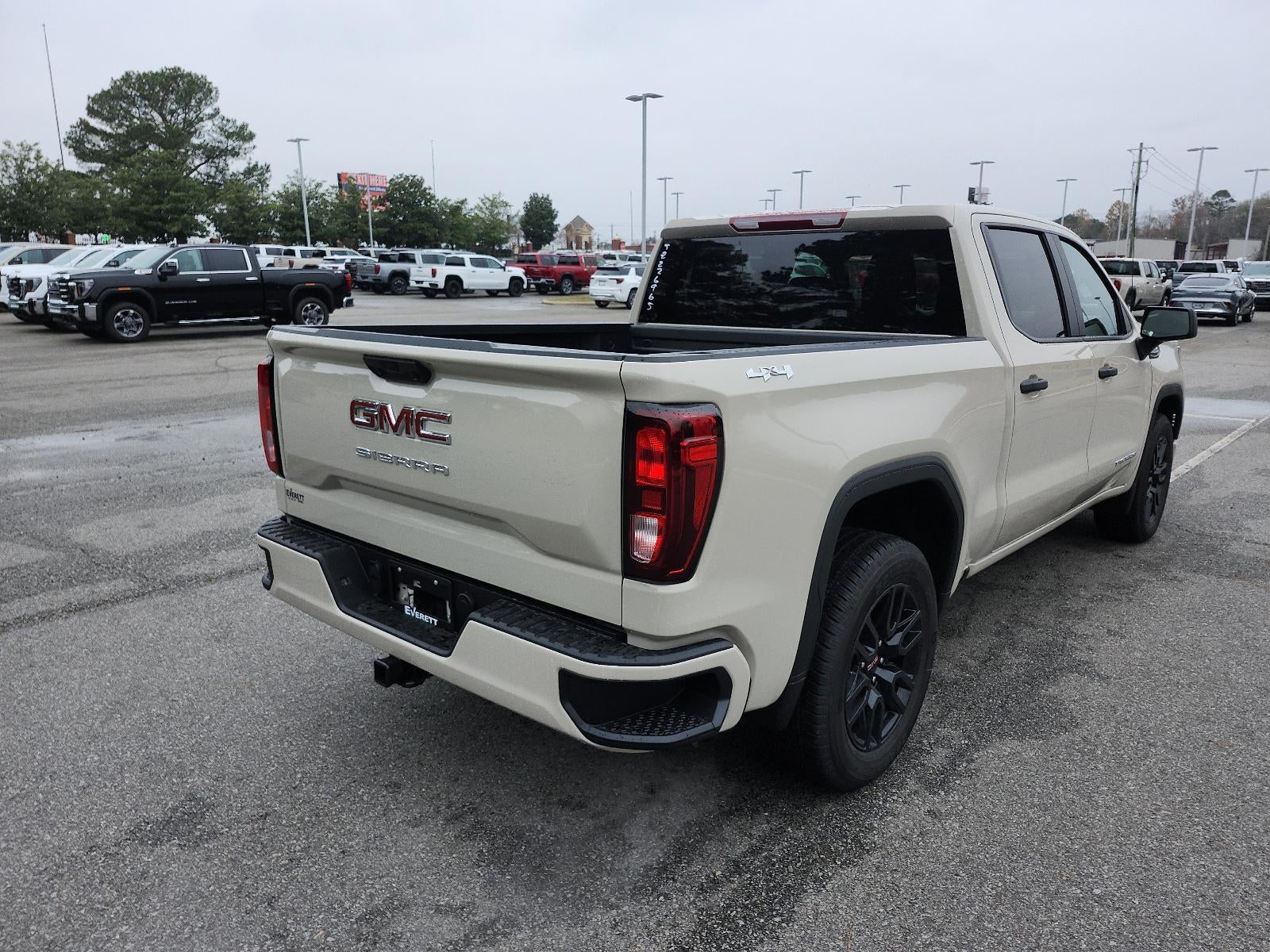 2026 GMC Sierra 1500 Crew Cab Short Box 4-Wheel Drive Pro