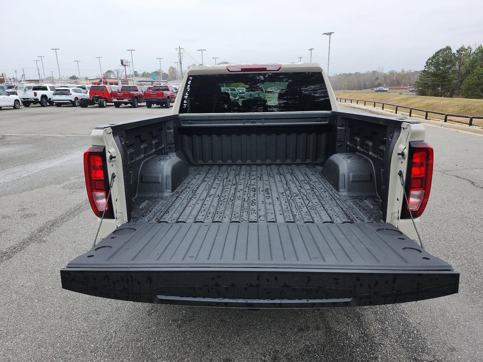 2026 GMC Sierra 1500 Crew Cab Short Box 4-Wheel Drive Pro