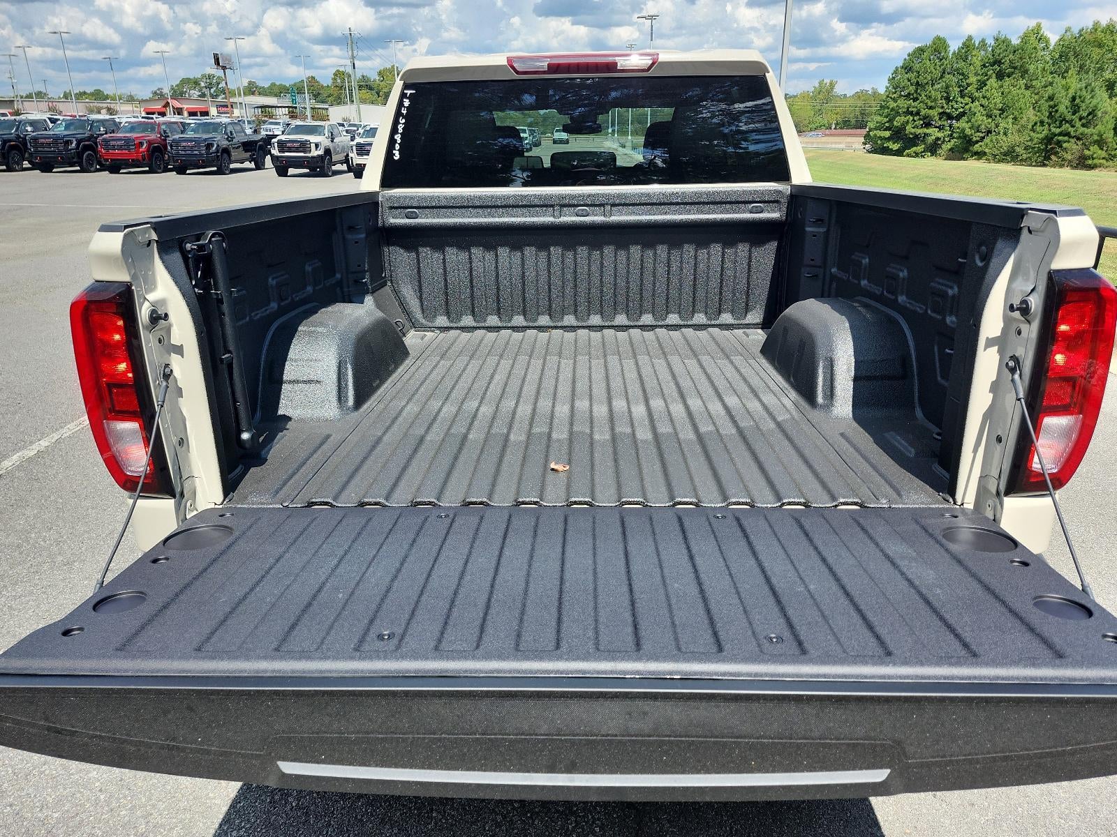 2026 GMC Sierra 1500 Crew Cab Short Box 4-Wheel Drive Pro