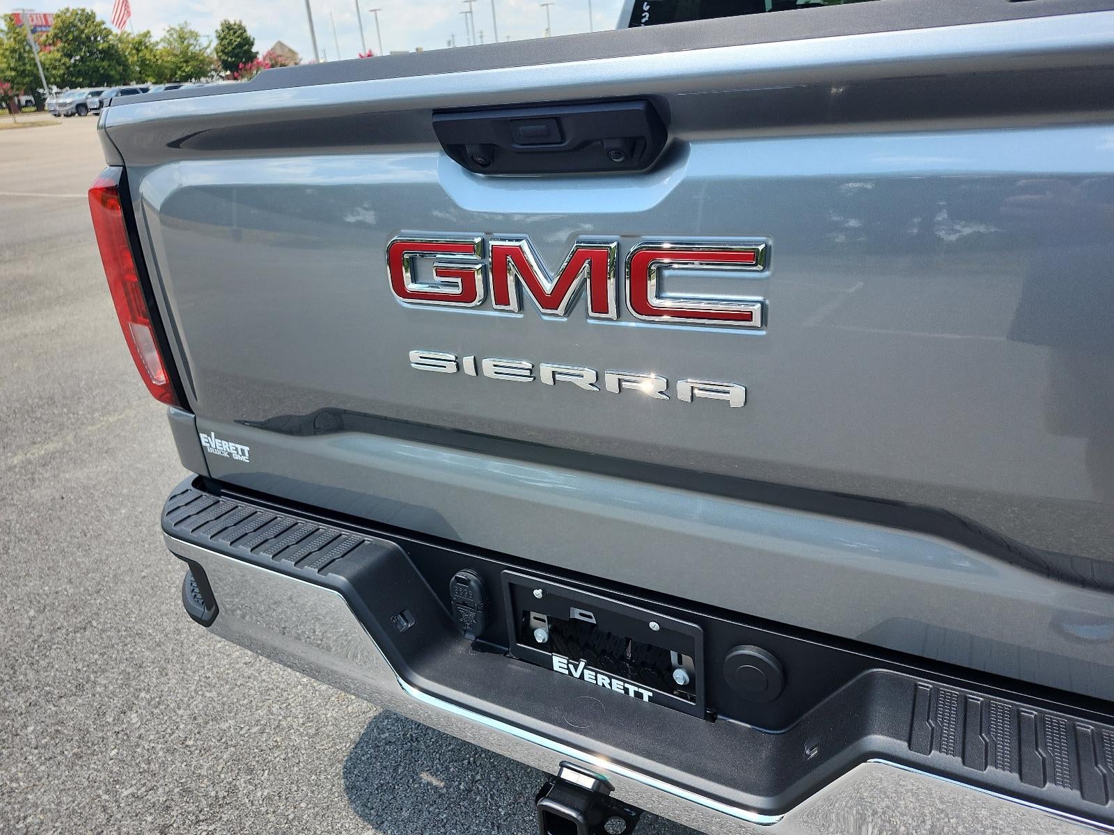 2026 GMC Sierra 1500 Crew Cab Short Box 4-Wheel Drive Pro