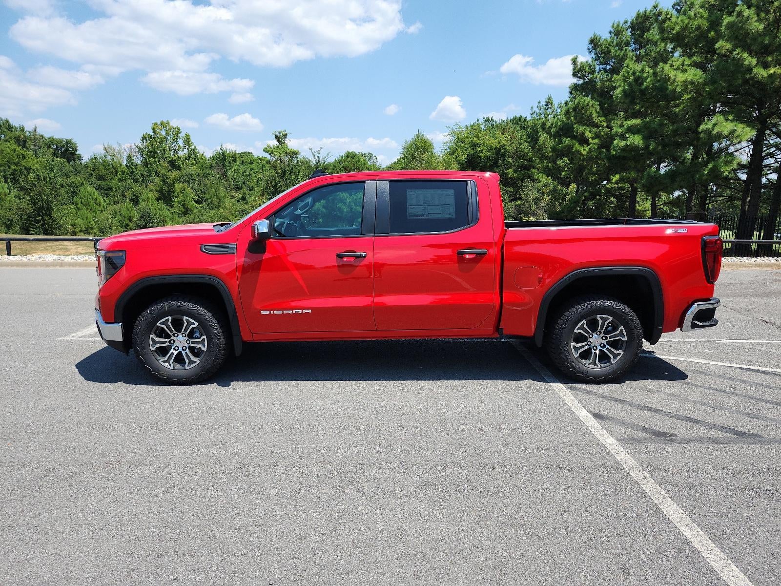 2026 GMC Sierra 1500 Crew Cab Short Box 4-Wheel Drive Pro