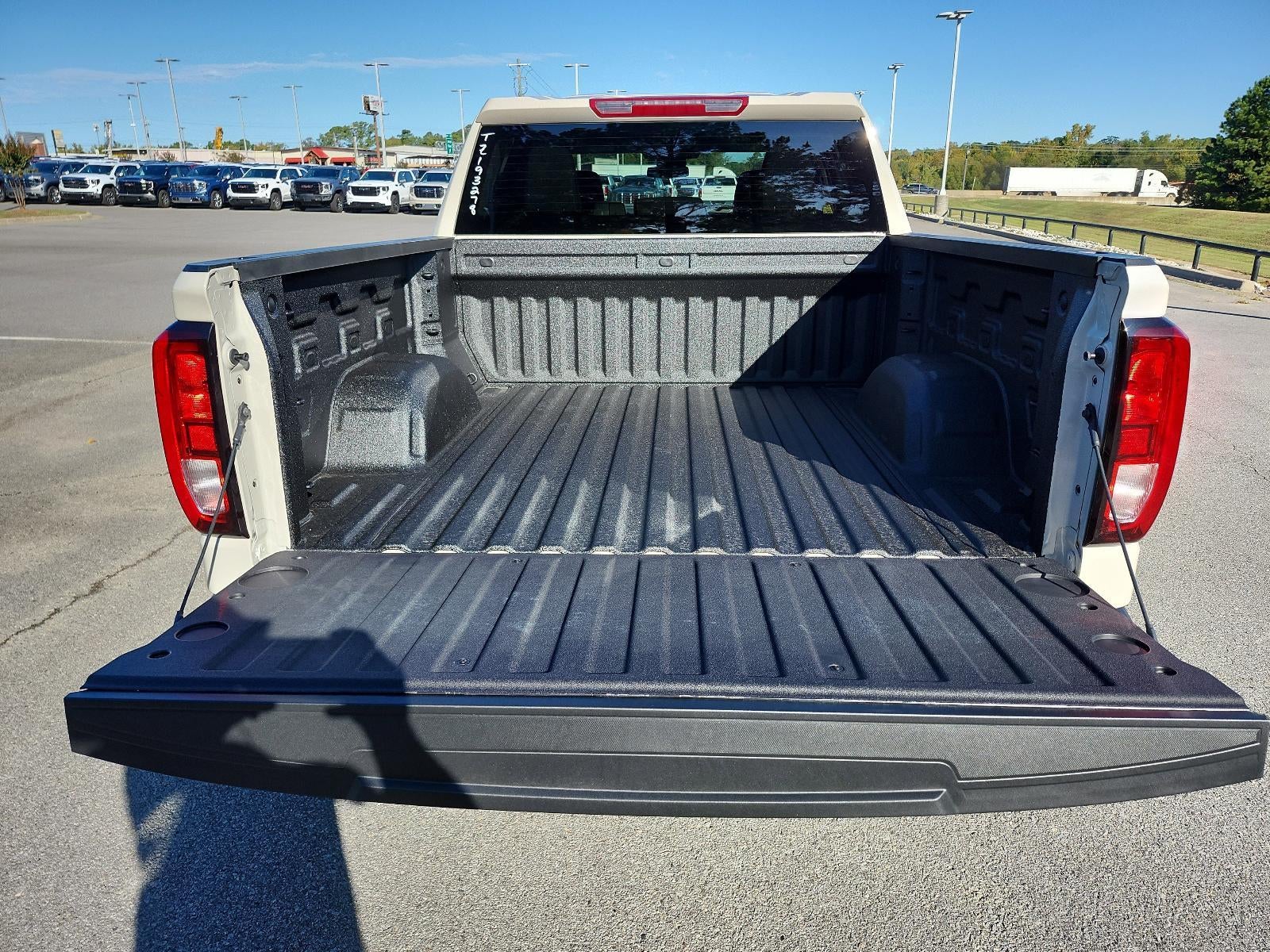 2026 GMC Sierra 1500 Crew Cab Short Box 4-Wheel Drive Pro