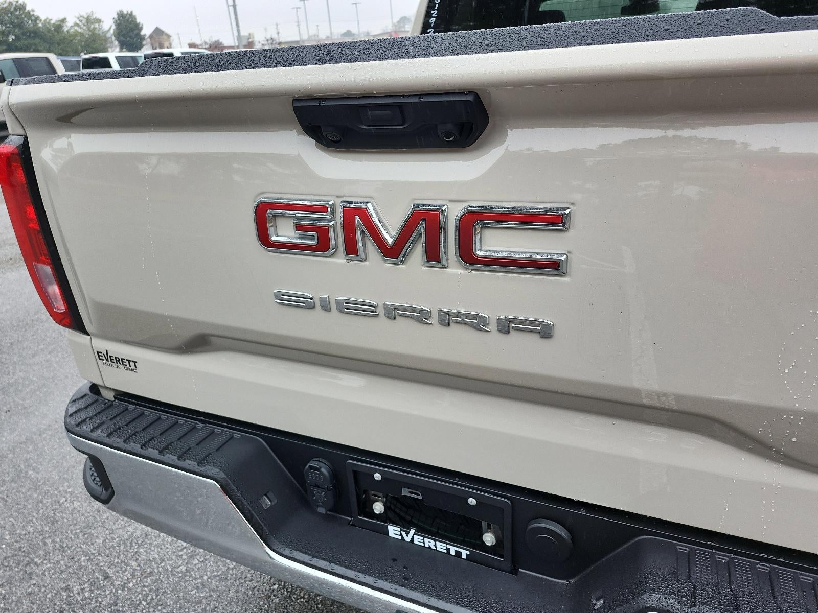 2026 GMC Sierra 1500 Crew Cab Short Box 4-Wheel Drive Pro
