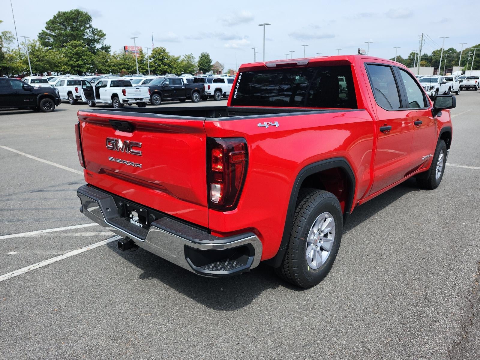 2026 GMC Sierra 1500 Crew Cab Short Box 4-Wheel Drive Pro
