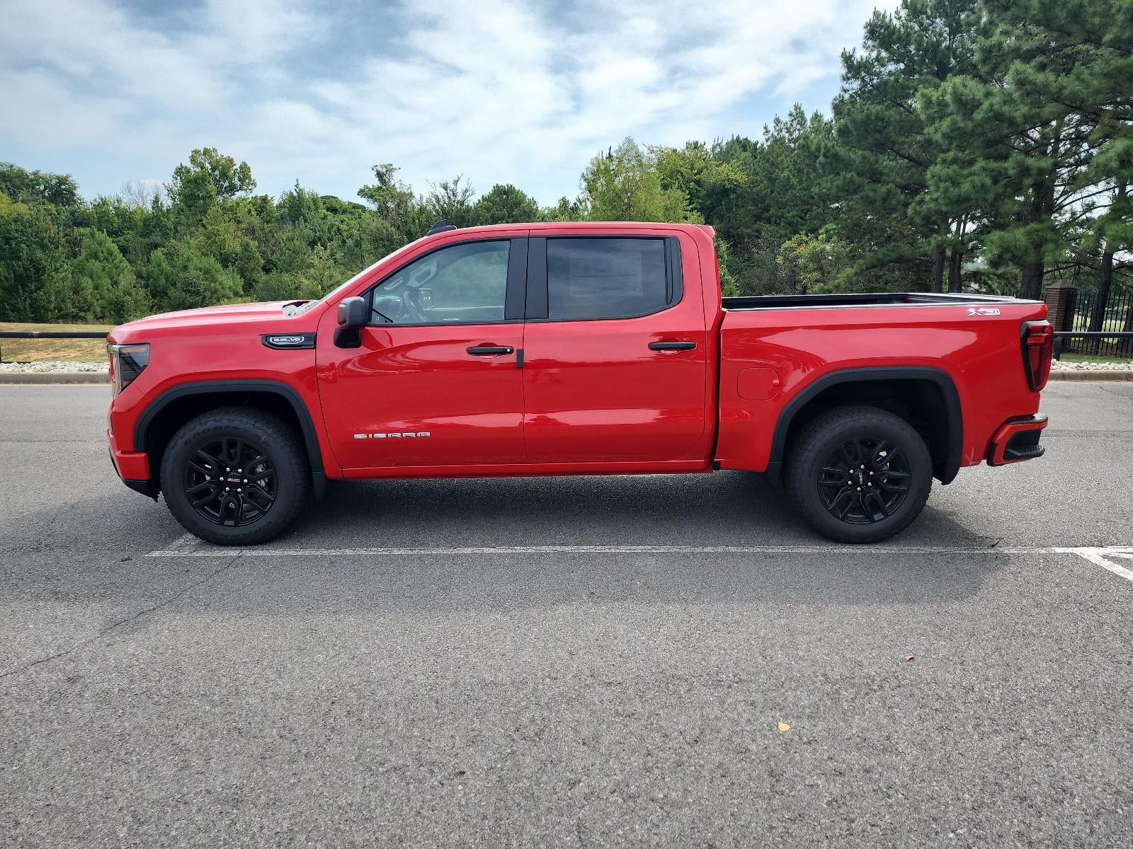 2026 GMC Sierra 1500 Crew Cab Short Box 4-Wheel Drive Pro
