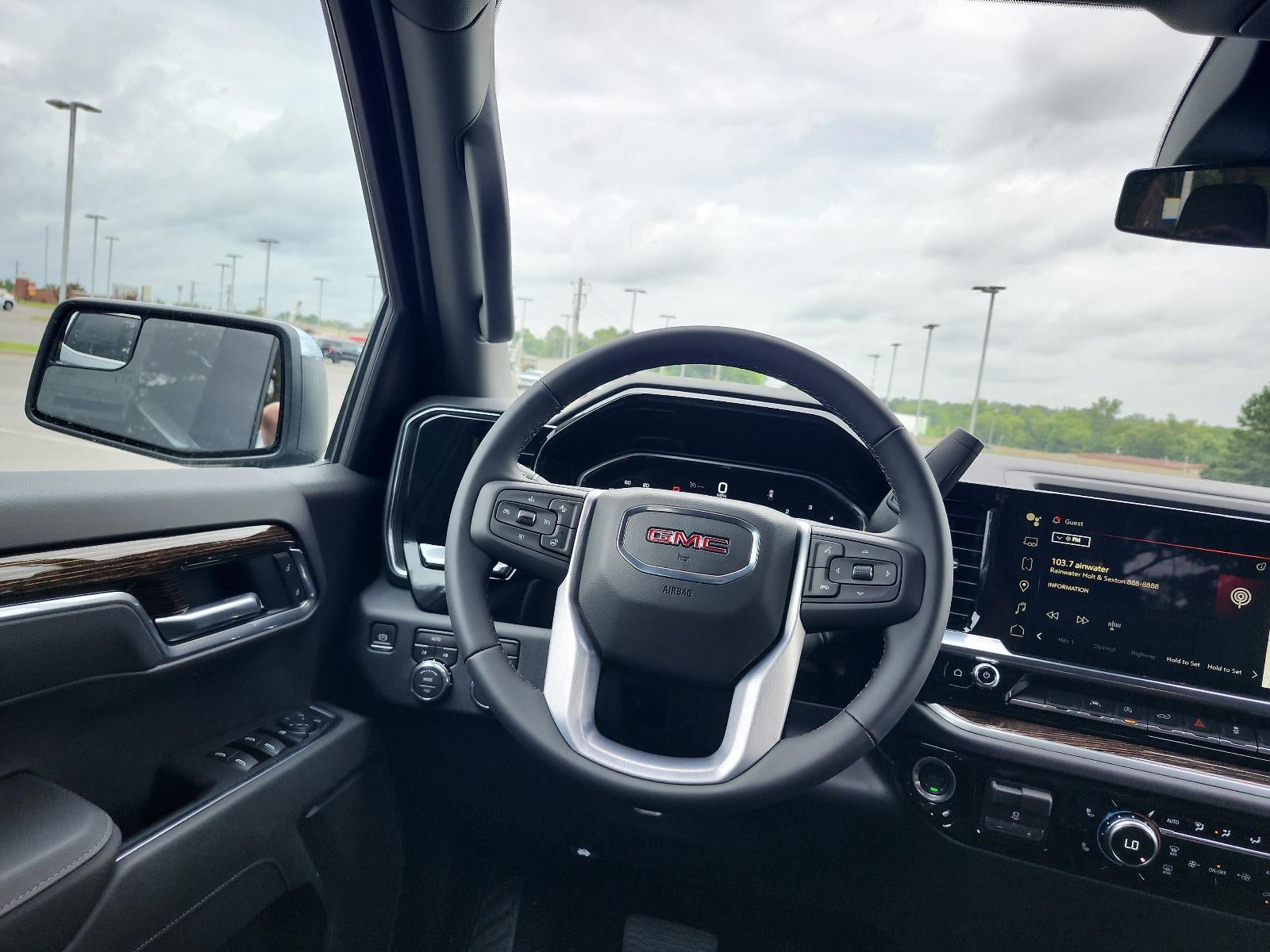 2026 GMC Sierra 1500 Crew Cab Short Box 4-Wheel Drive SLE