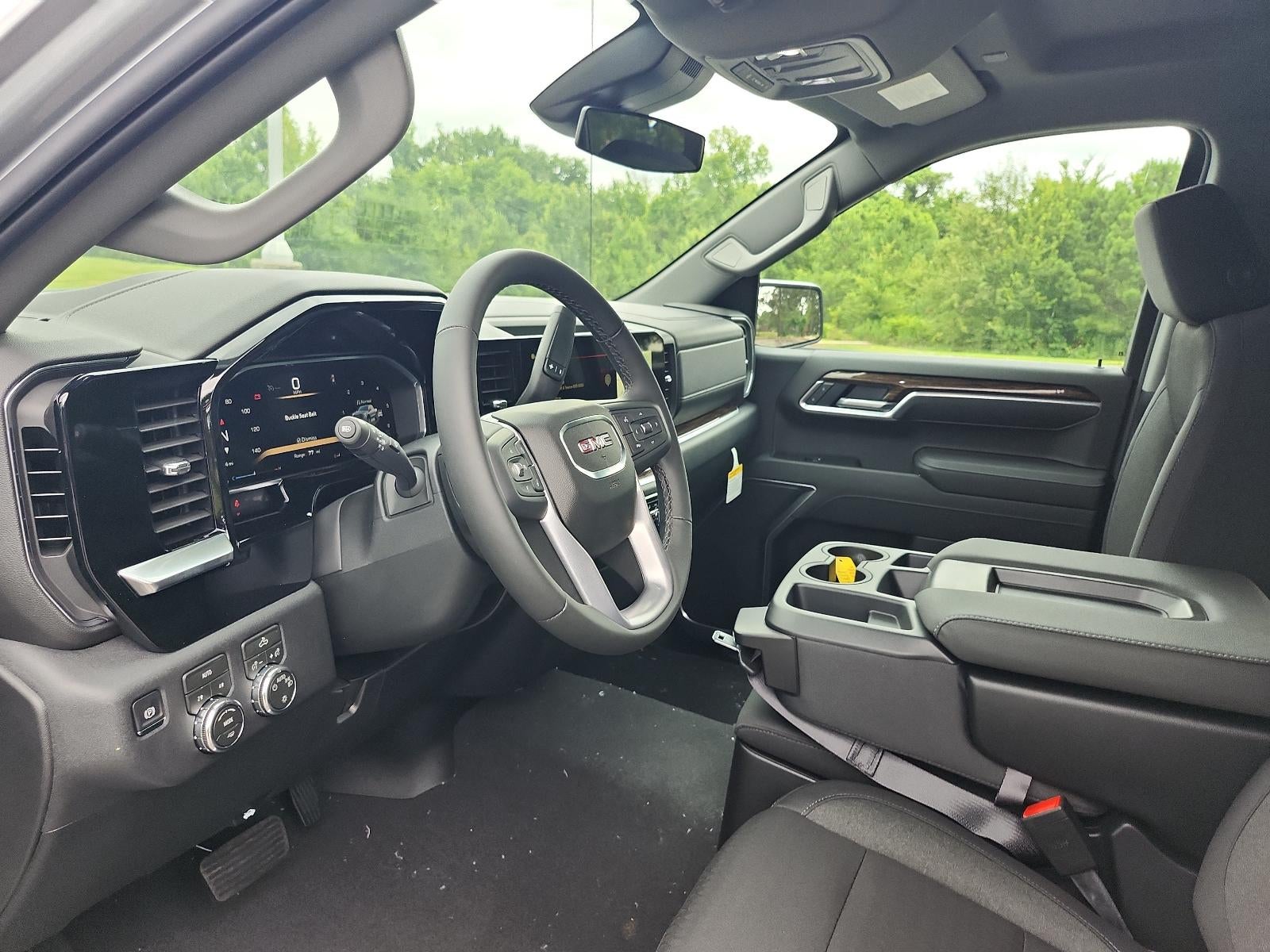 2026 GMC Sierra 1500 Crew Cab Short Box 4-Wheel Drive SLE