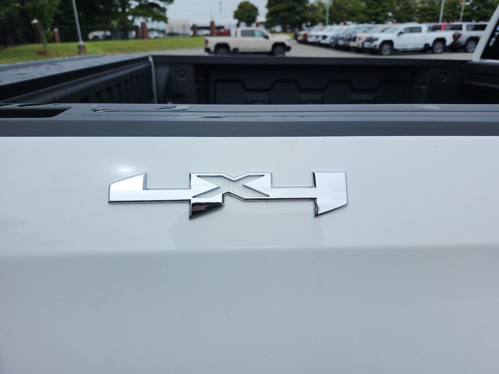 2026 GMC Sierra 1500 Crew Cab Short Box 4-Wheel Drive SLE