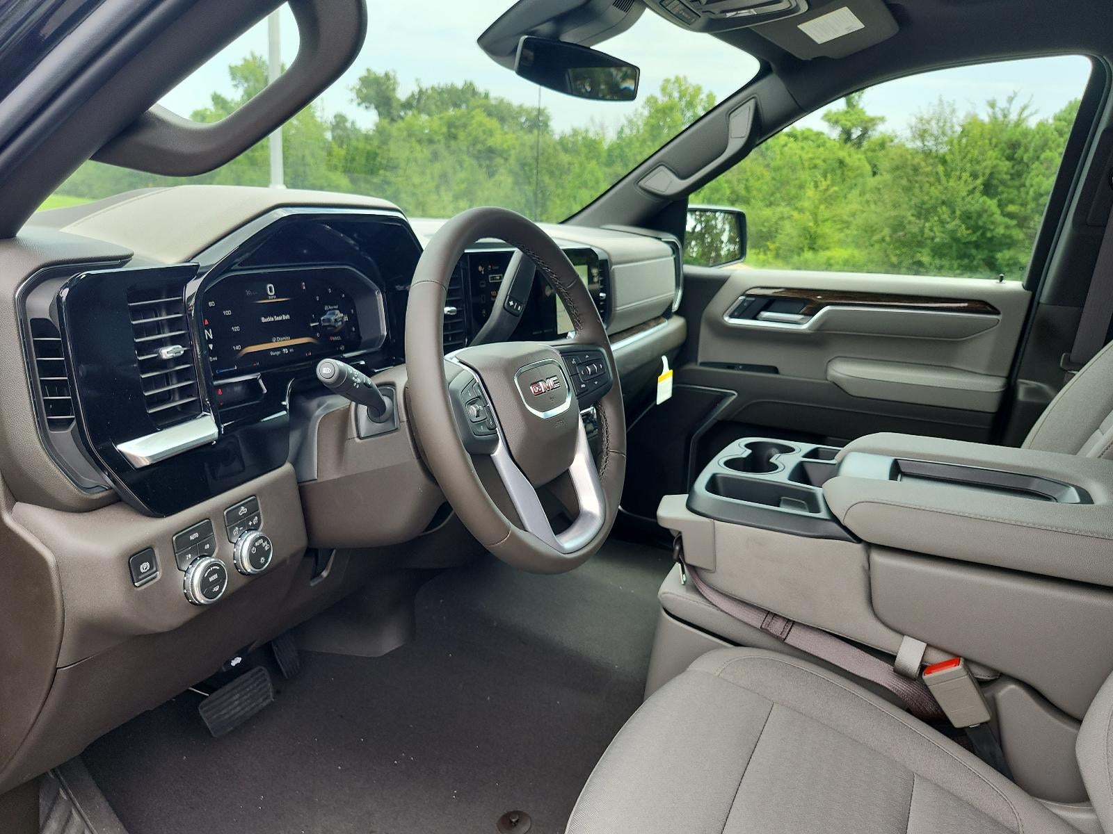 2026 GMC Sierra 1500 Crew Cab Short Box 4-Wheel Drive SLE