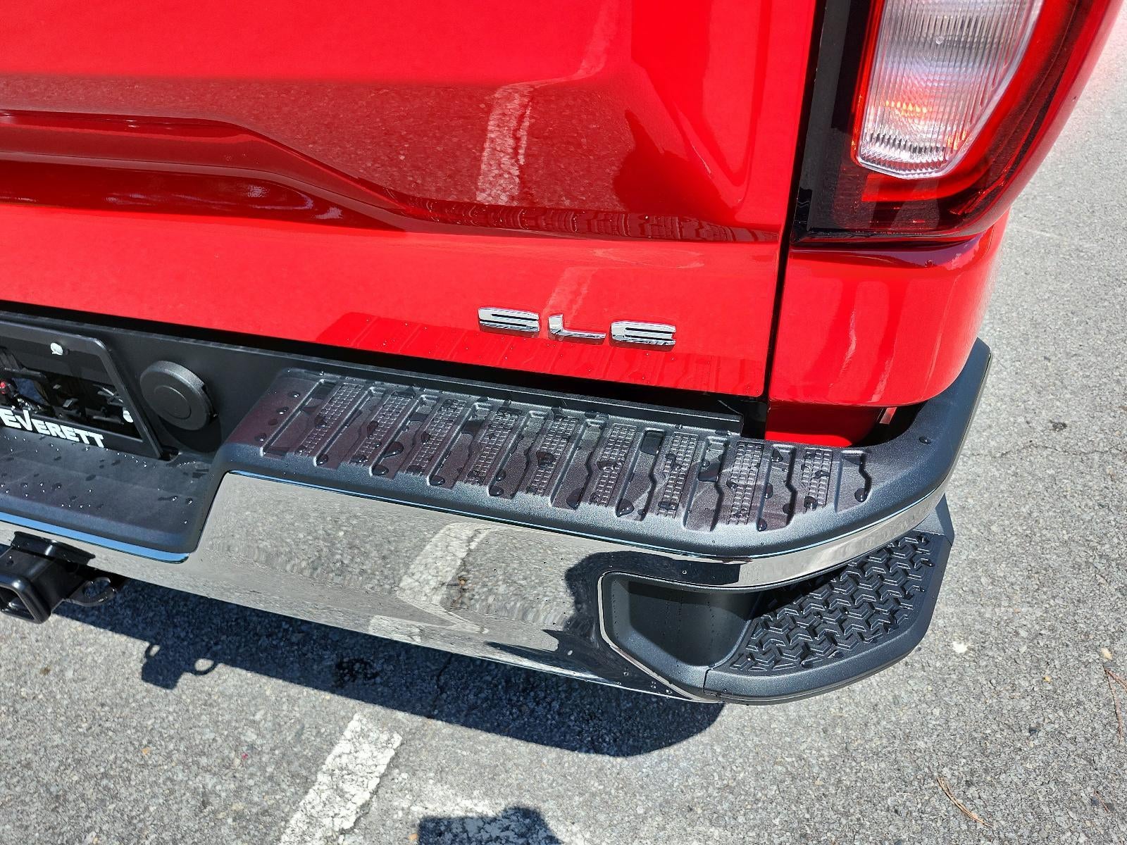 2026 GMC Sierra 1500 Crew Cab Short Box 4-Wheel Drive SLE