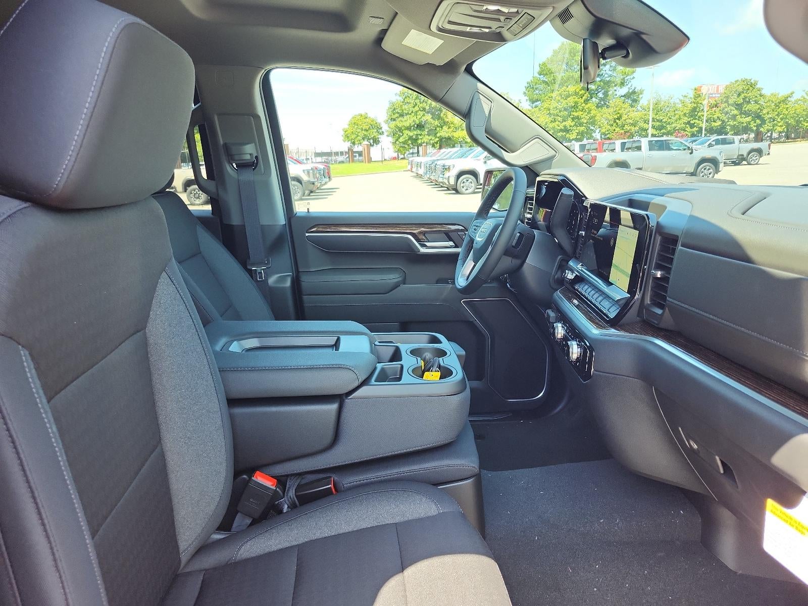 2026 GMC Sierra 1500 Crew Cab Short Box 4-Wheel Drive SLE