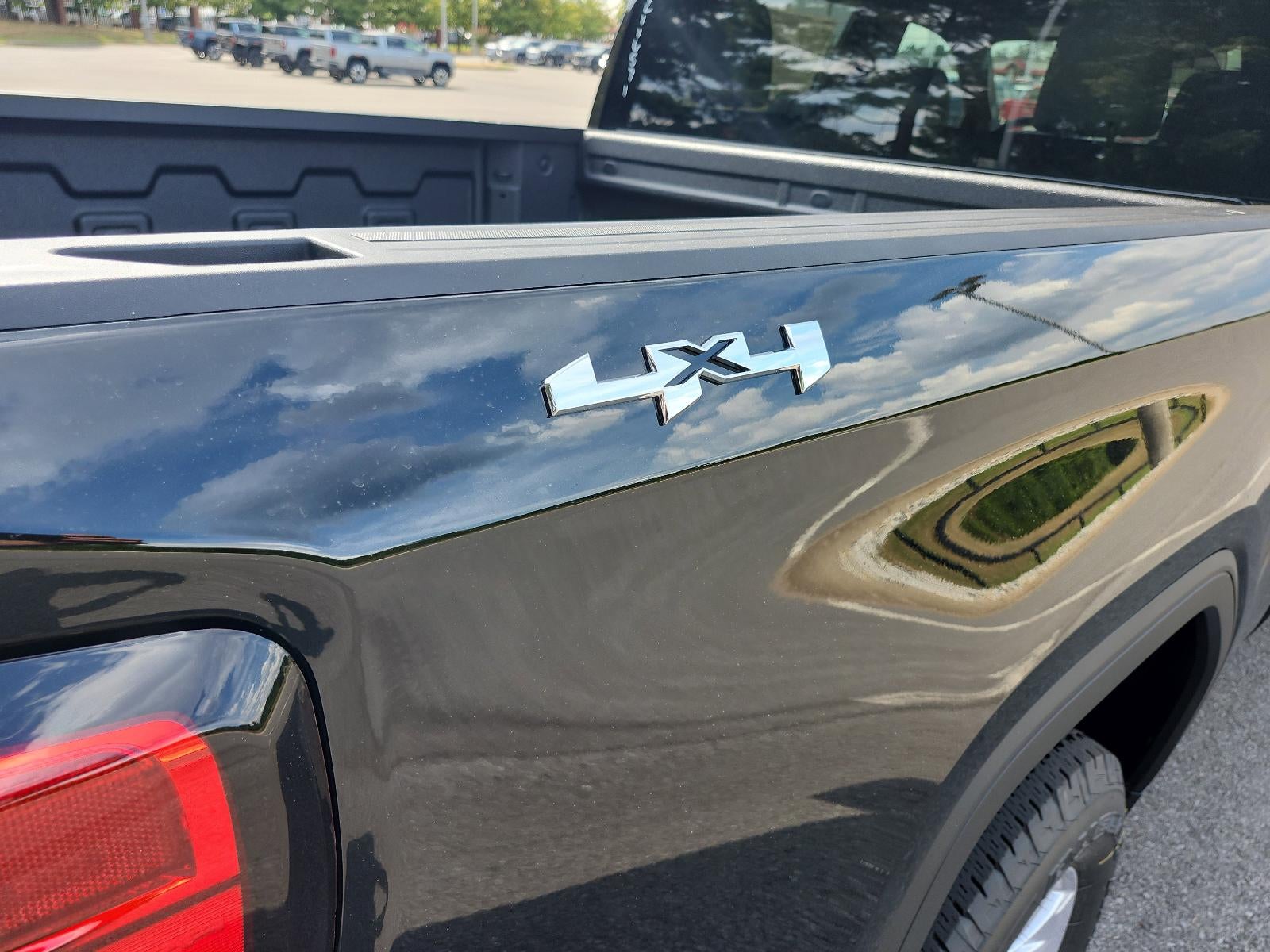 2026 GMC Sierra 1500 Crew Cab Short Box 4-Wheel Drive SLE