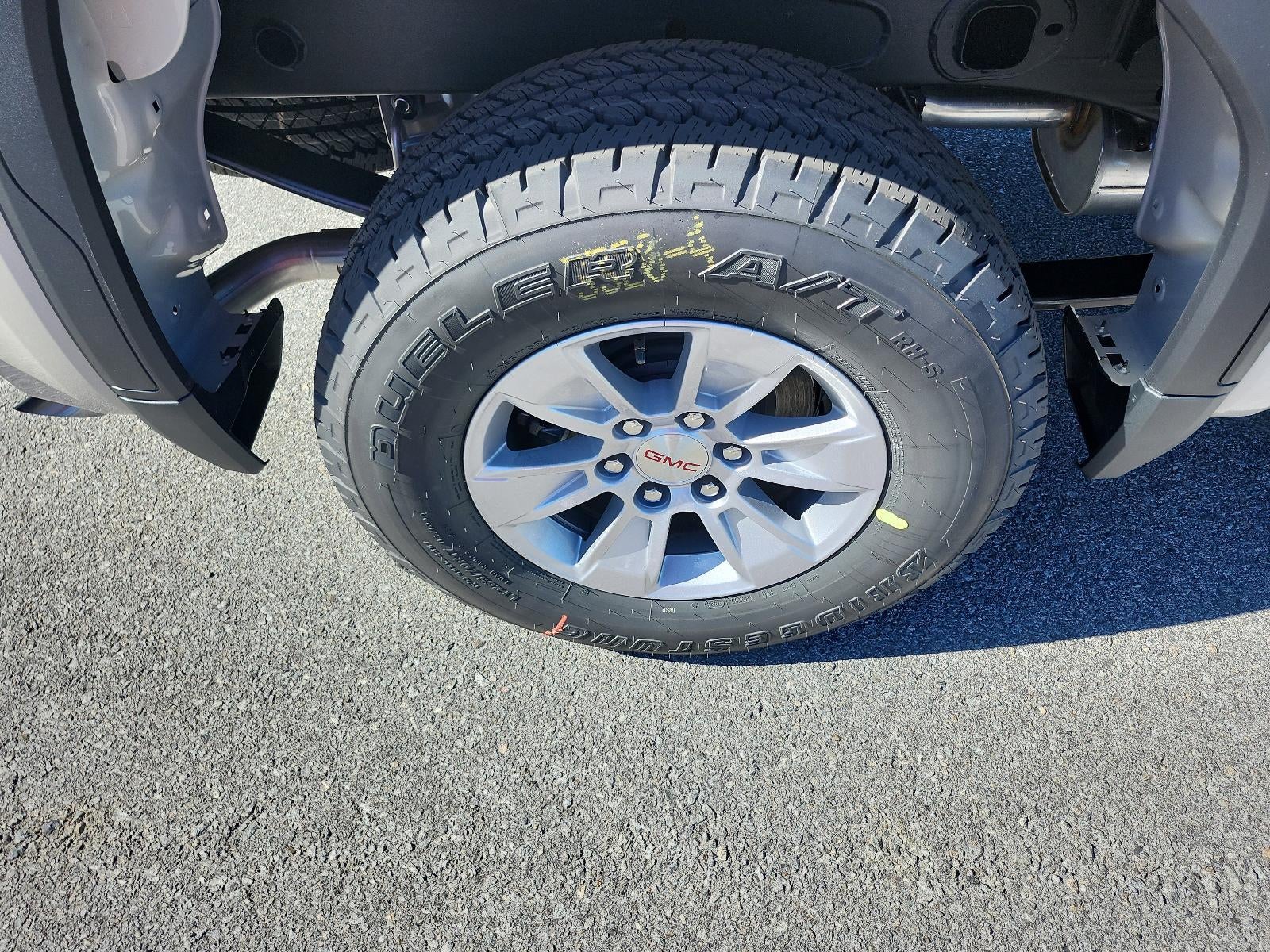 2026 GMC Sierra 1500 Crew Cab Short Box 4-Wheel Drive SLE