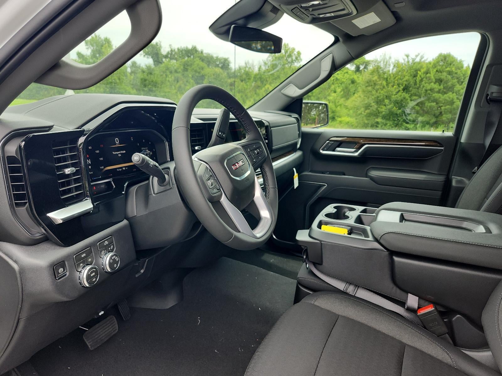 2026 GMC Sierra 1500 Crew Cab Short Box 4-Wheel Drive SLE