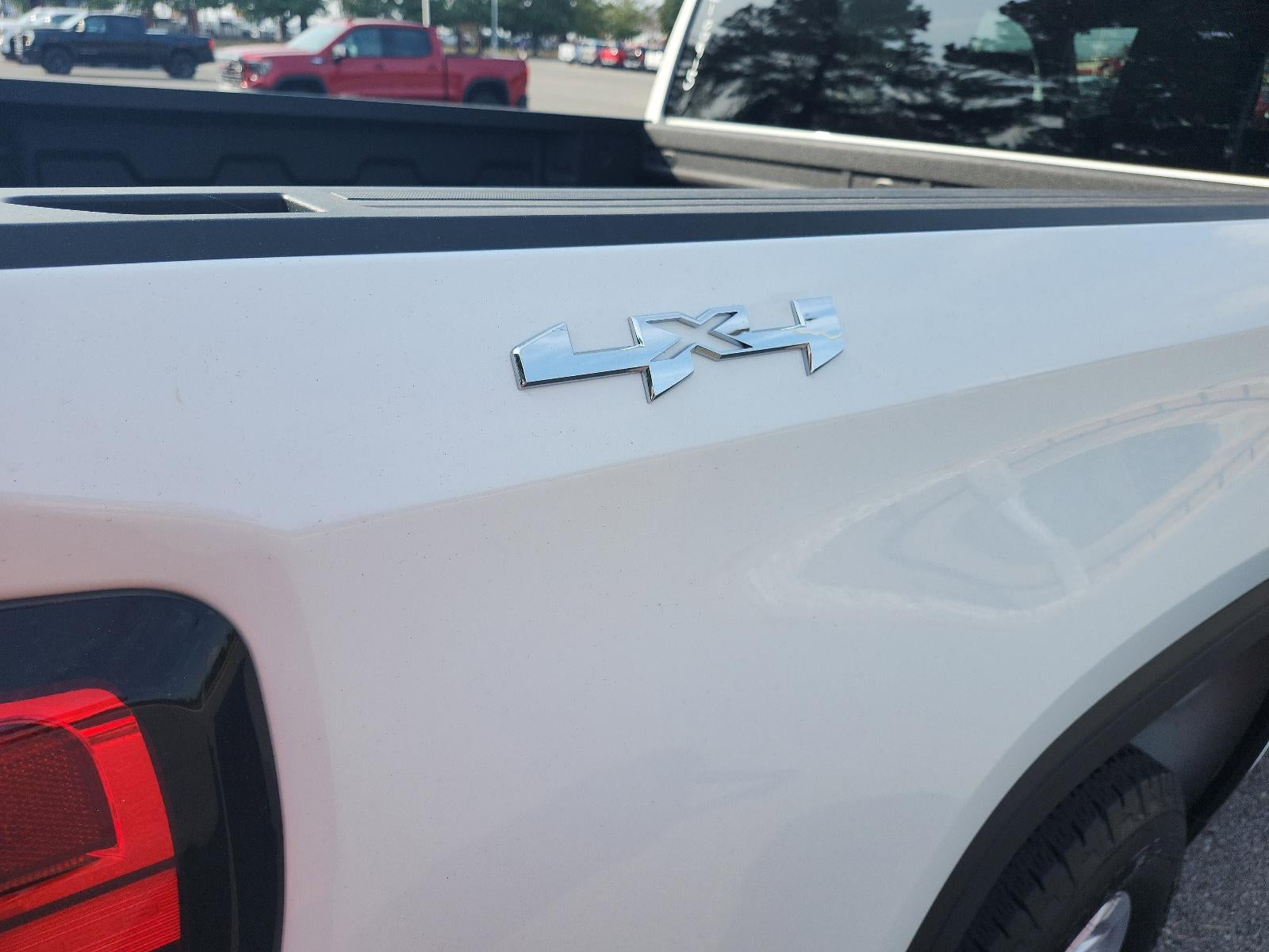 2026 GMC Sierra 1500 Crew Cab Short Box 4-Wheel Drive SLE