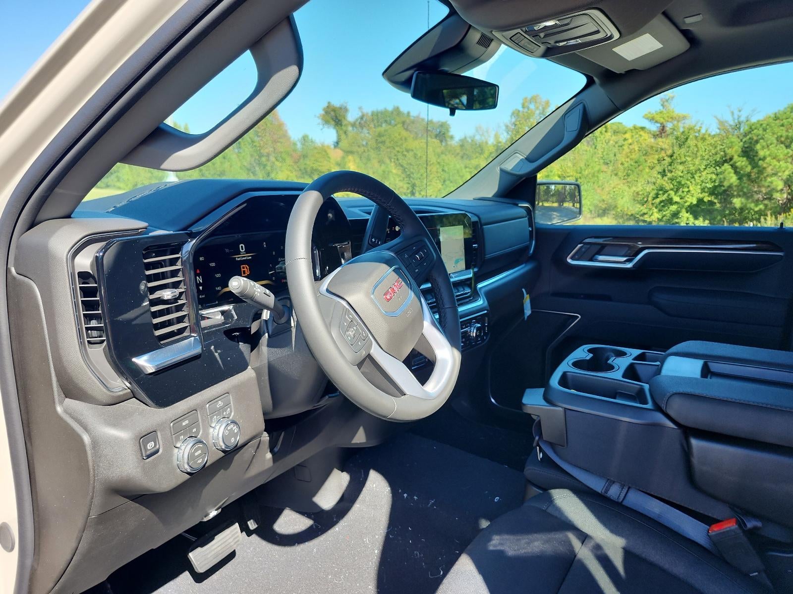 2026 GMC Sierra 1500 Crew Cab Short Box 4-Wheel Drive SLE