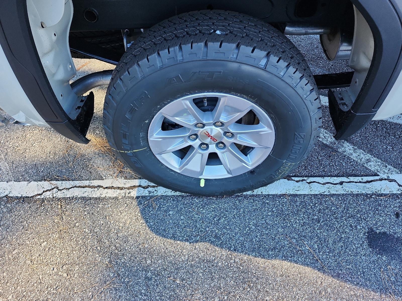 2026 GMC Sierra 1500 Crew Cab Short Box 4-Wheel Drive SLE