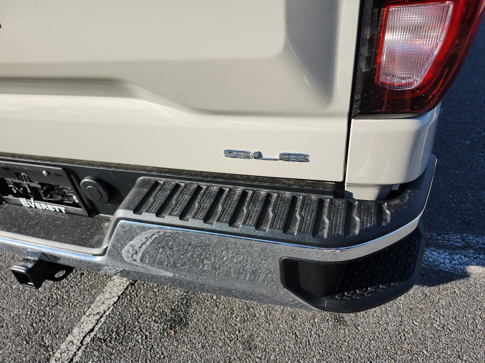 2026 GMC Sierra 1500 Crew Cab Short Box 4-Wheel Drive SLE