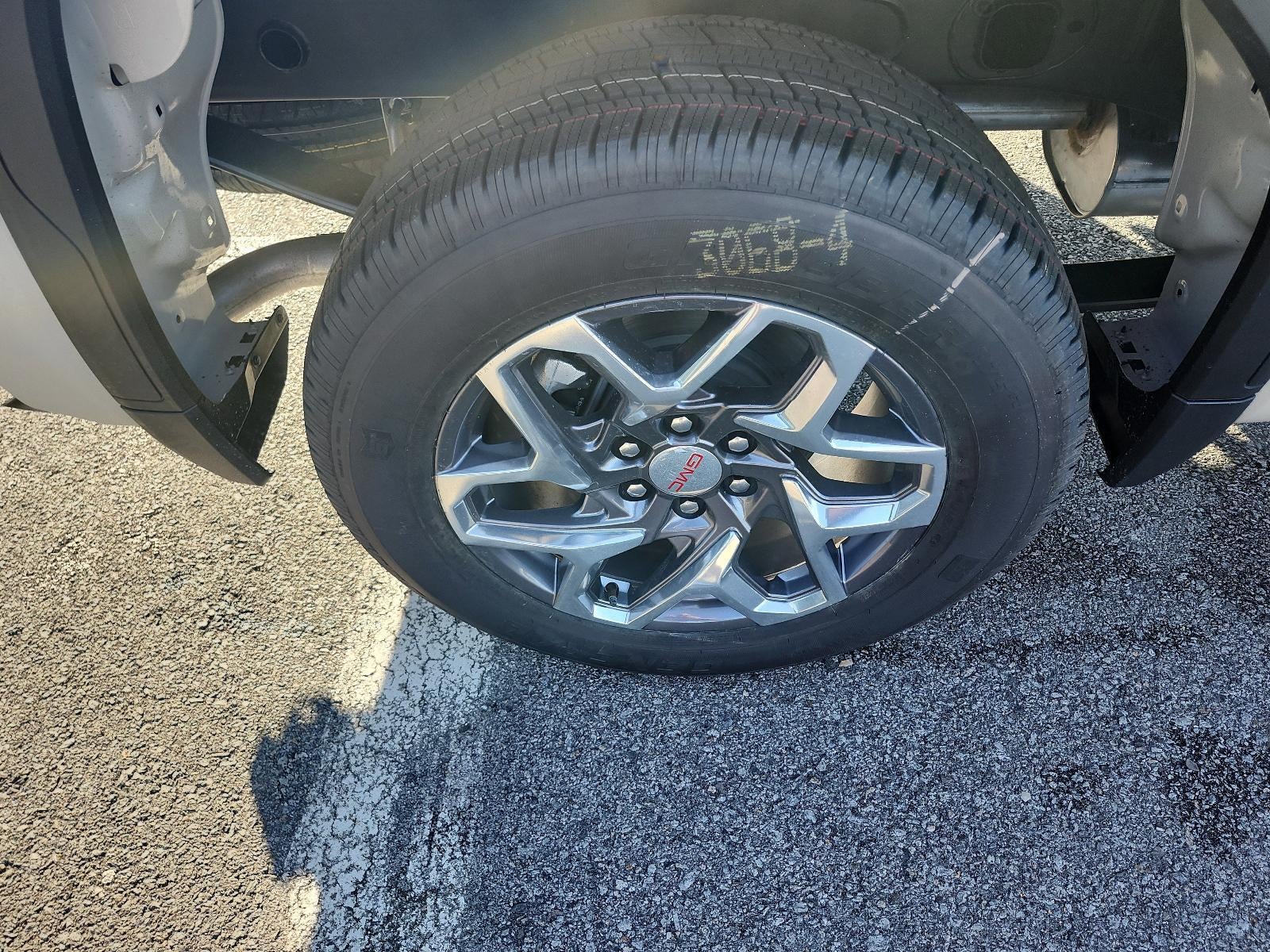 2026 GMC Sierra 1500 Crew Cab Short Box 4-Wheel Drive SLE