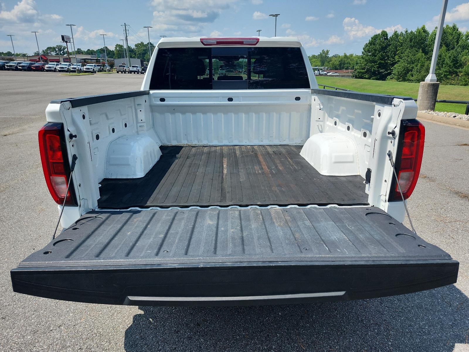 2024 GMC Sierra 1500 SLE