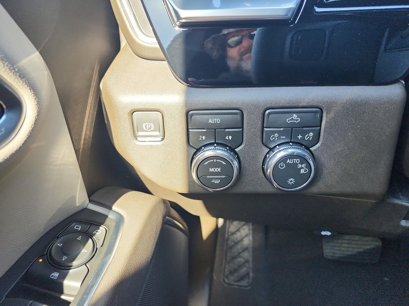 2026 GMC Sierra 1500 Crew Cab Short Box 4-Wheel Drive SLE