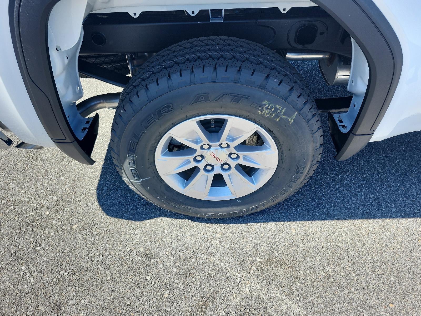 2026 GMC Sierra 1500 Crew Cab Short Box 4-Wheel Drive SLE