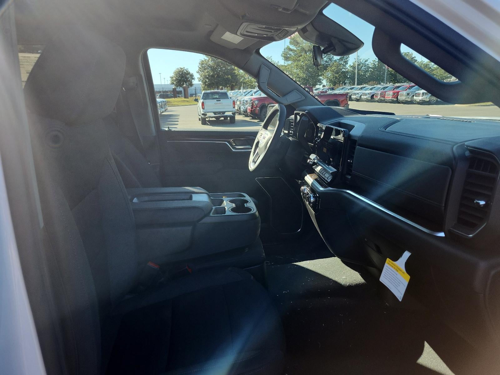 2026 GMC Sierra 1500 Crew Cab Short Box 4-Wheel Drive SLE