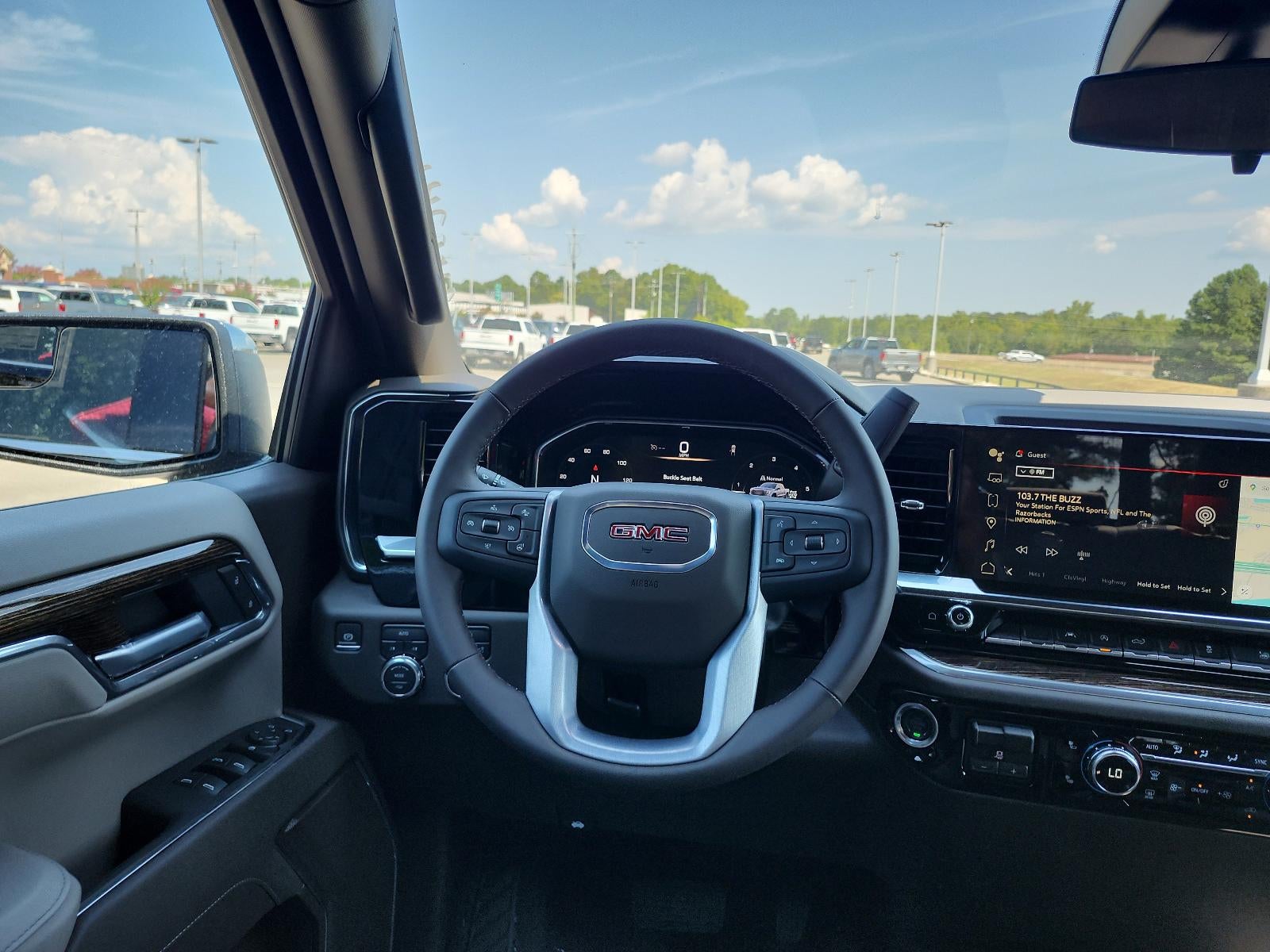 2026 GMC Sierra 1500 Crew Cab Short Box 4-Wheel Drive SLE