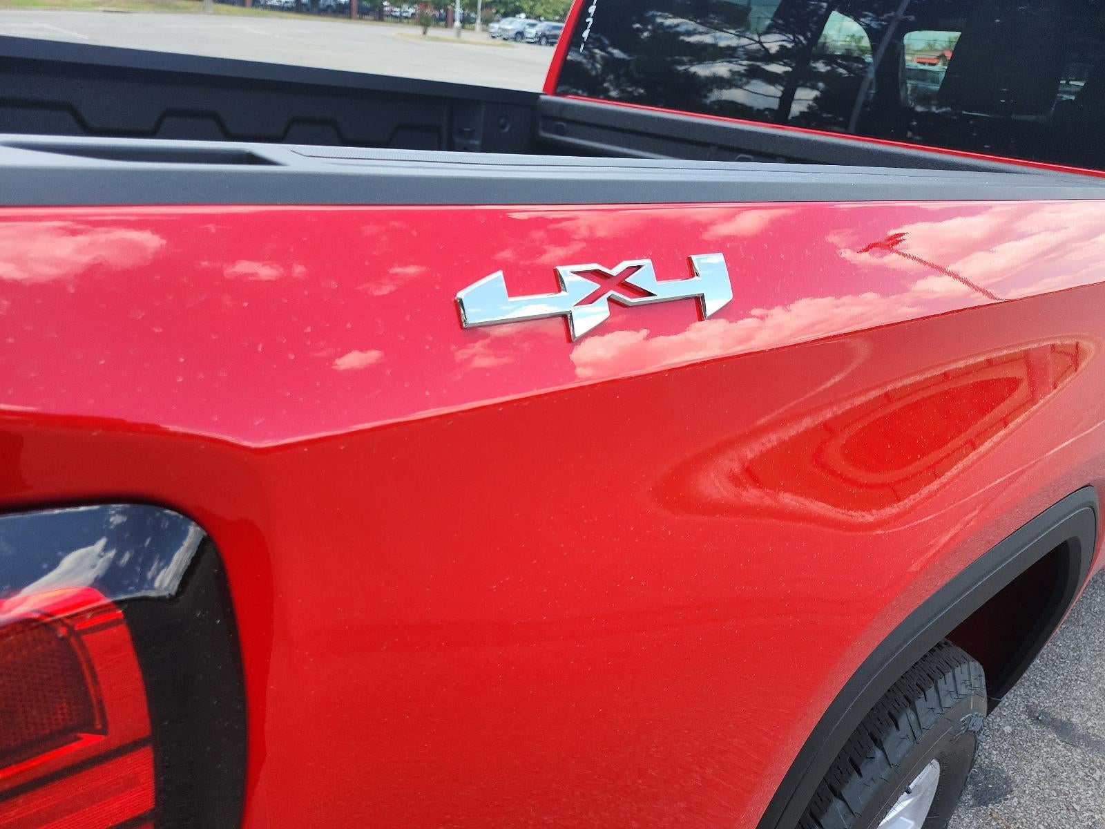 2026 GMC Sierra 1500 Crew Cab Short Box 4-Wheel Drive SLE