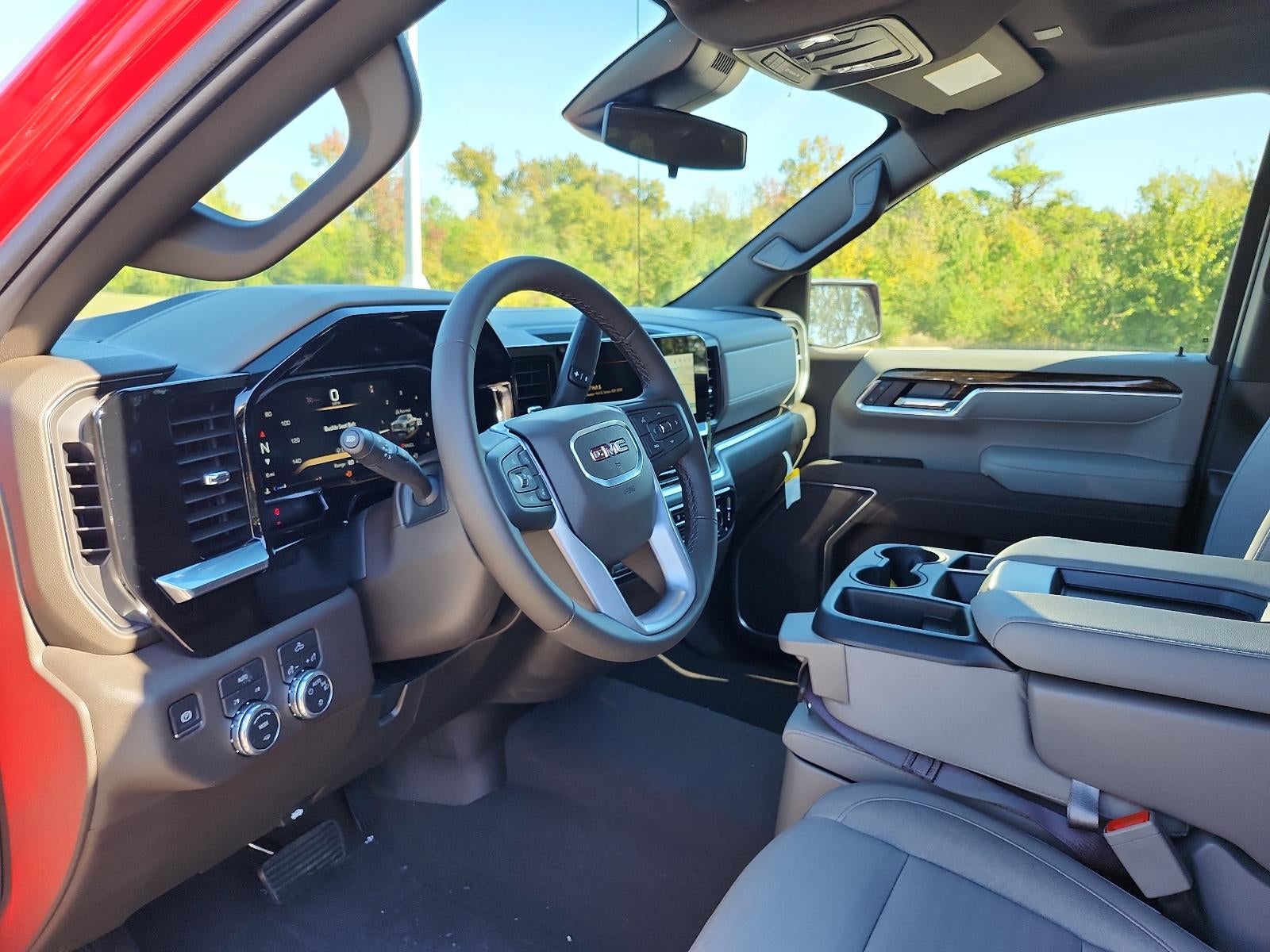 2026 GMC Sierra 1500 Crew Cab Short Box 4-Wheel Drive SLE