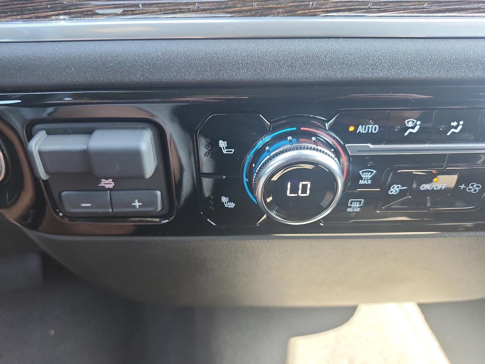 2026 GMC Sierra 1500 Crew Cab Short Box 4-Wheel Drive SLE