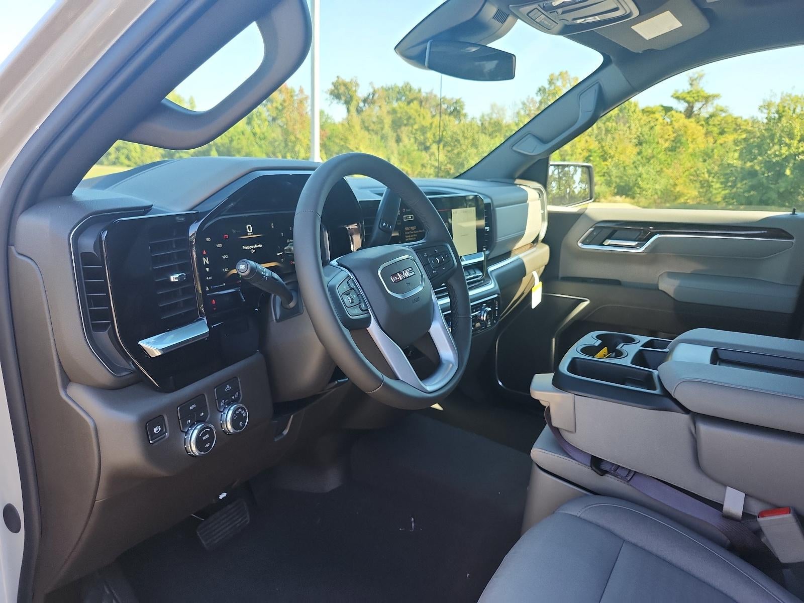 2026 GMC Sierra 1500 Crew Cab Short Box 4-Wheel Drive SLE