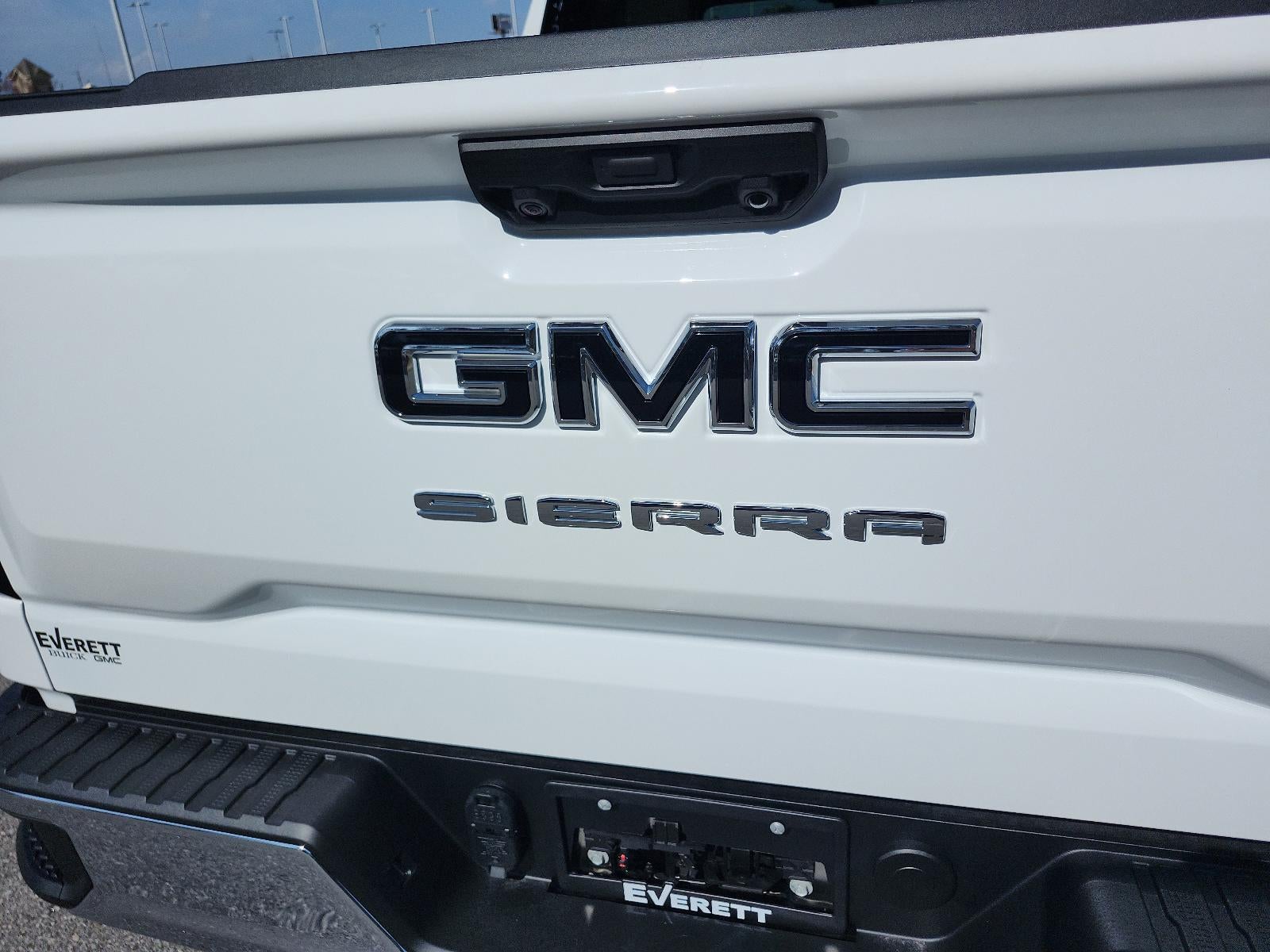 2026 GMC Sierra 1500 Crew Cab Short Box 4-Wheel Drive SLE