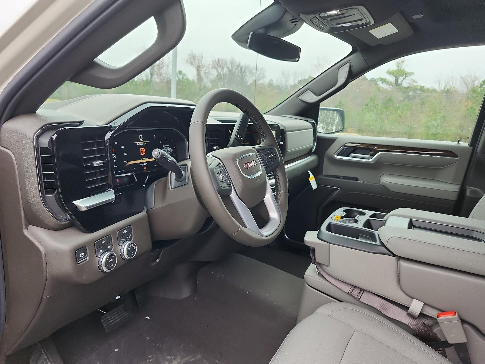 2026 GMC Sierra 1500 Crew Cab Short Box 4-Wheel Drive SLE