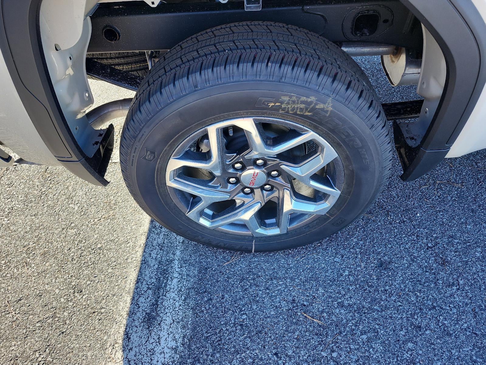 2026 GMC Sierra 1500 Crew Cab Short Box 4-Wheel Drive SLE