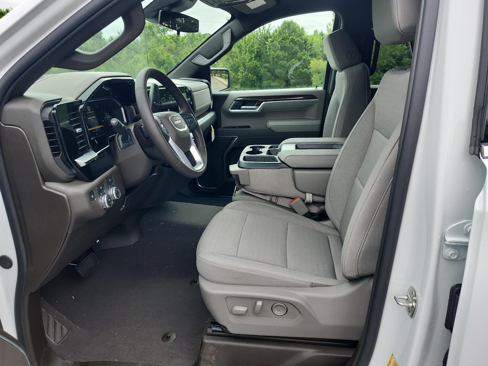 2026 GMC Sierra 1500 Crew Cab Short Box 4-Wheel Drive SLE