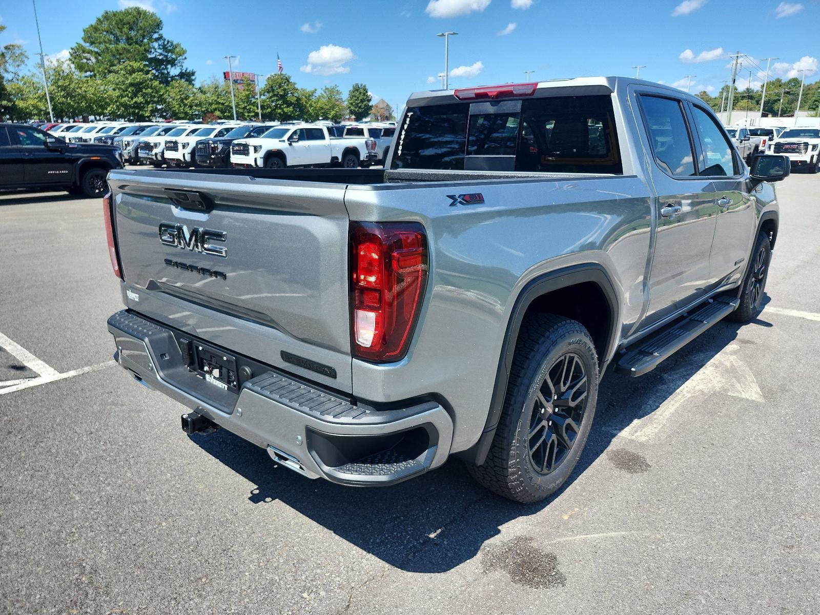 2026 GMC Sierra 1500 Crew Cab Short Box 4-Wheel Drive Elevation 3SB
