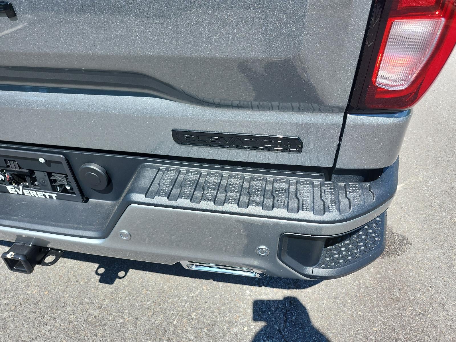 2026 GMC Sierra 1500 Crew Cab Short Box 4-Wheel Drive Elevation 3SB