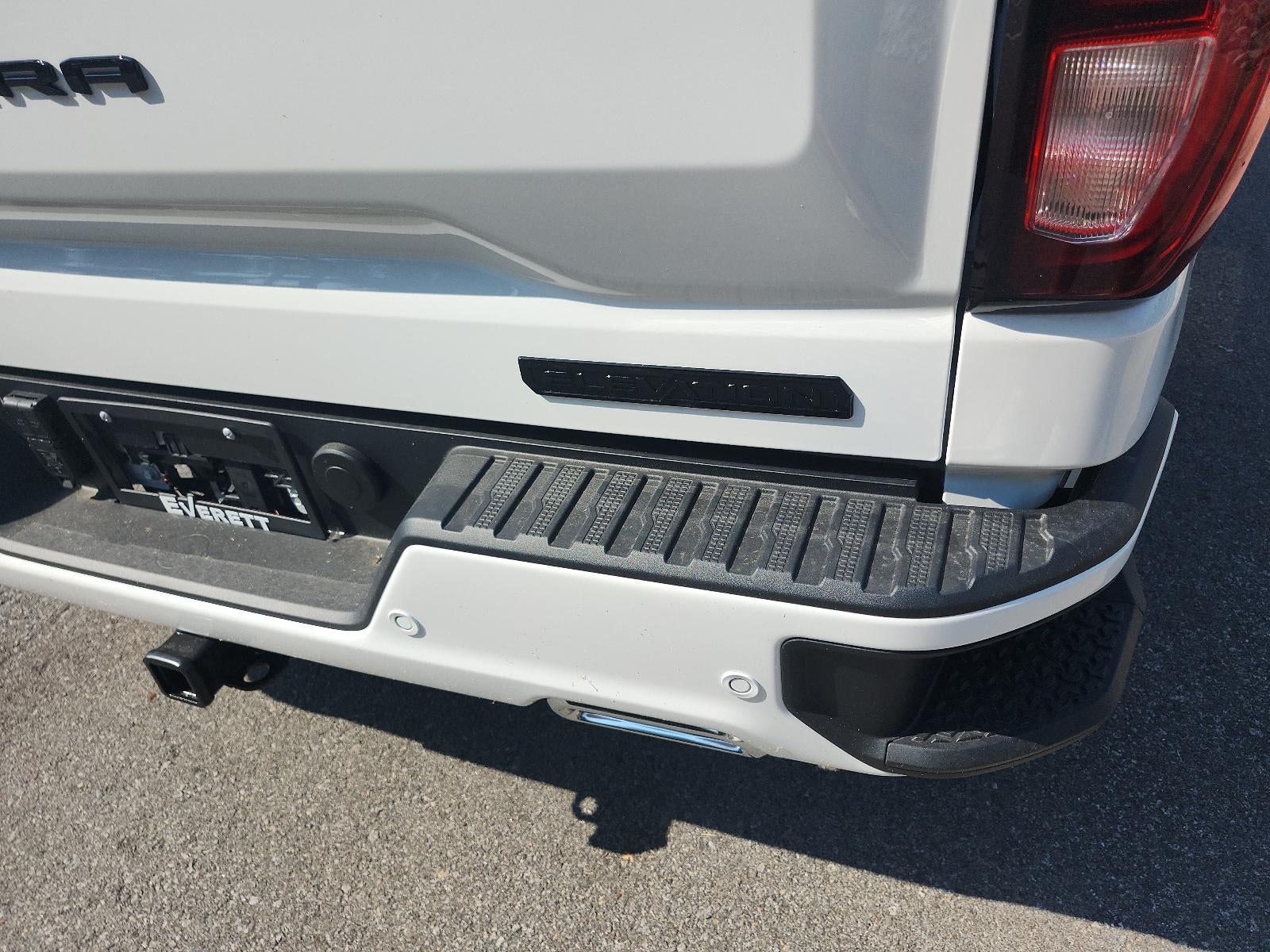 2026 GMC Sierra 1500 Crew Cab Short Box 4-Wheel Drive Elevation 3SB