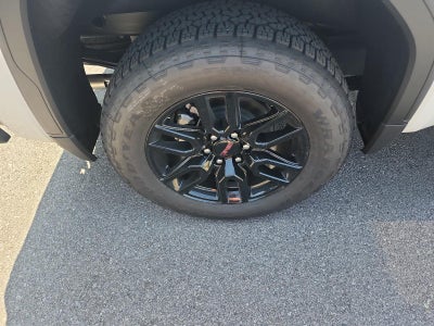 2026 GMC Sierra 1500 Crew Cab Short Box 4-Wheel Drive Elevation 3SB