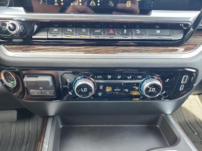 2026 GMC Sierra 1500 Crew Cab Short Box 4-Wheel Drive Elevation 3SB