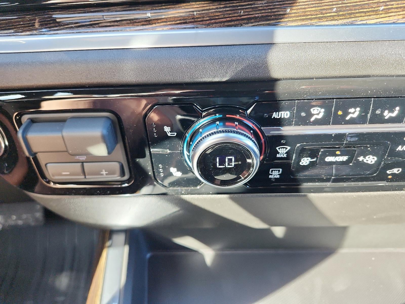 2026 GMC Sierra 1500 Crew Cab Short Box 4-Wheel Drive Elevation 3SB