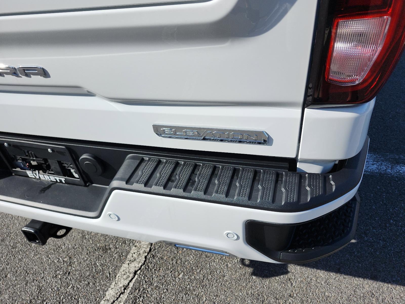 2026 GMC Sierra 1500 Crew Cab Short Box 4-Wheel Drive Elevation 3SB