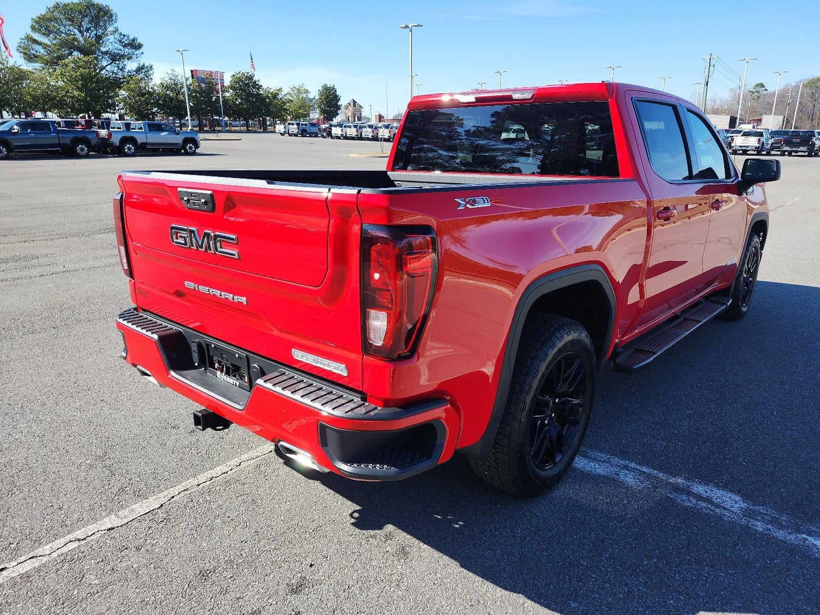 2026 GMC Sierra 1500 Crew Cab Short Box 4-Wheel Drive Elevation 3SB