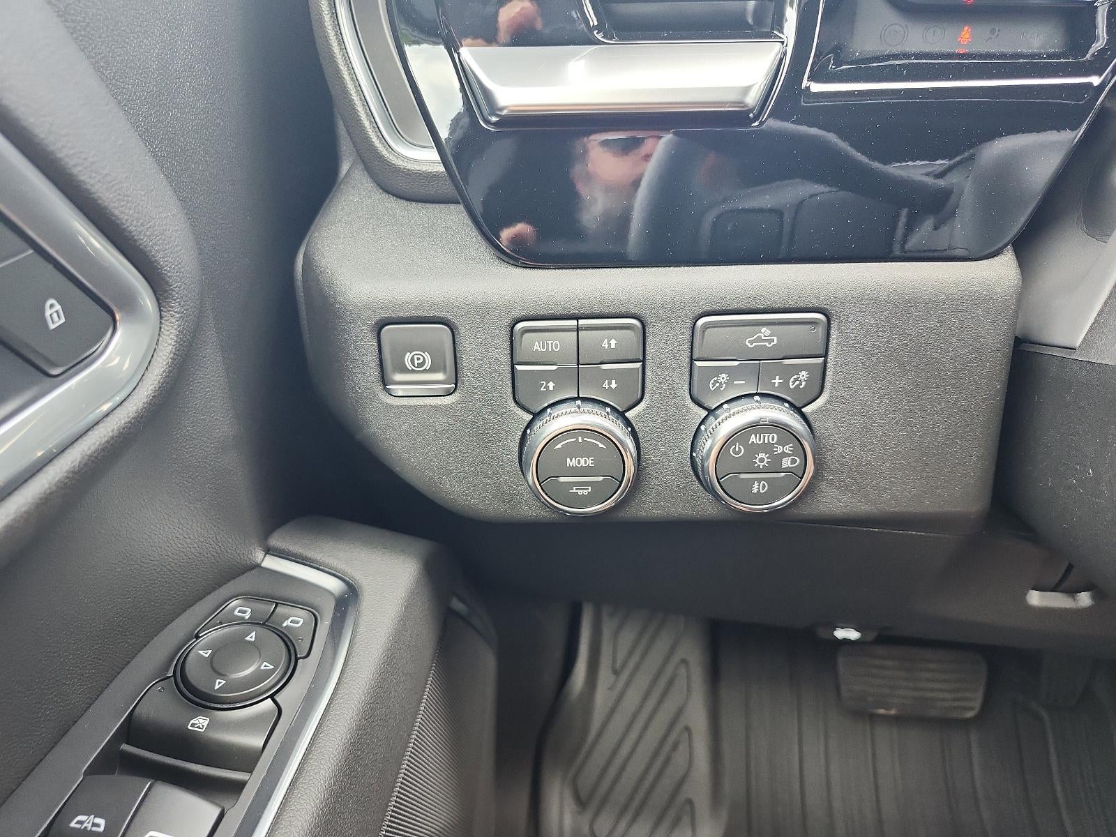 2026 GMC Sierra 1500 Crew Cab Short Box 4-Wheel Drive Elevation 3SB